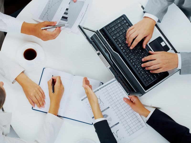 NAVOMI Application consulting services - Salesforce.com, VEEVA, Mulesoft, LivePerson, Twilio